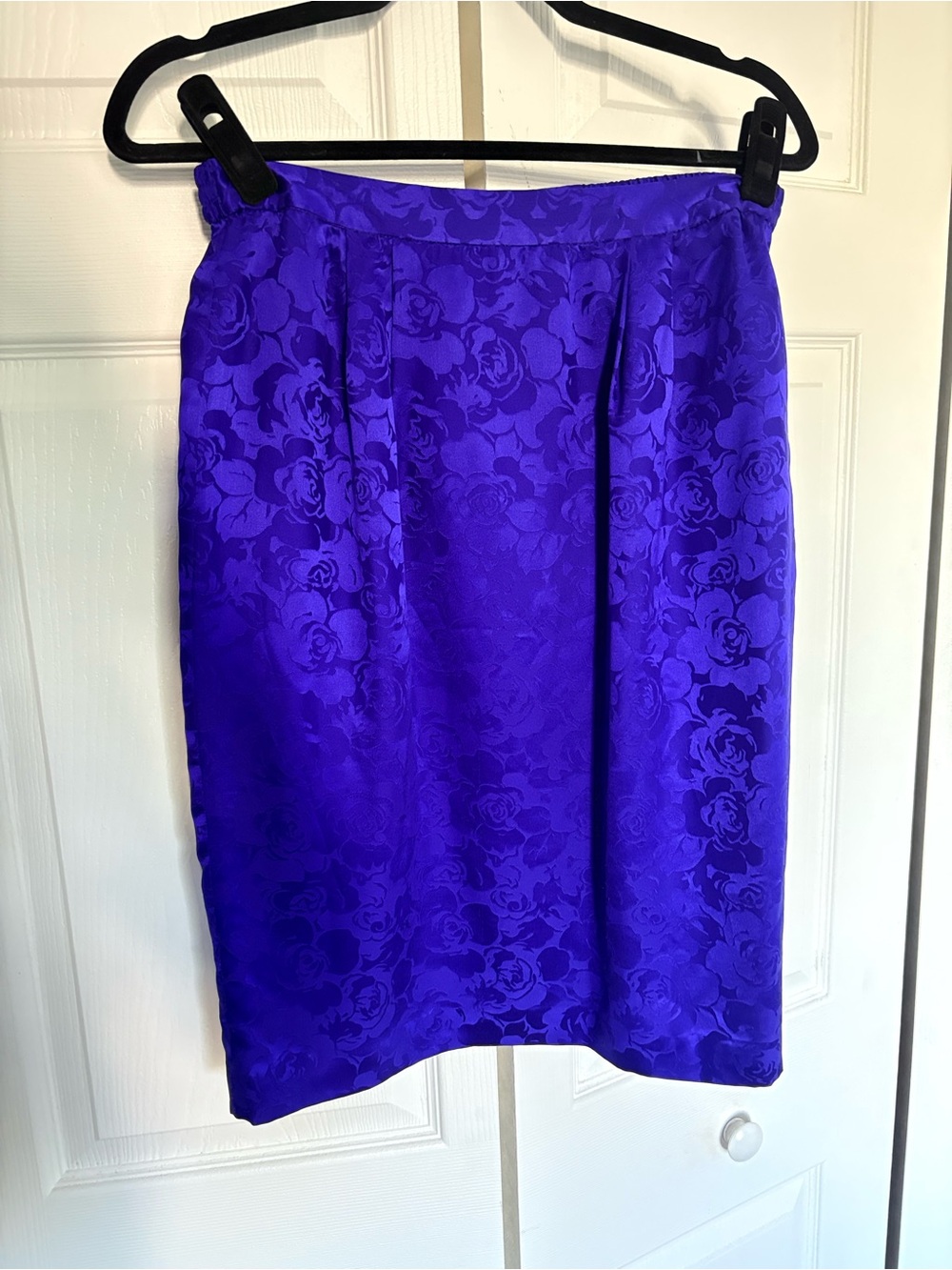 Vintage Vibrant Purple Floral Jacquard Silk Pencil Skirt